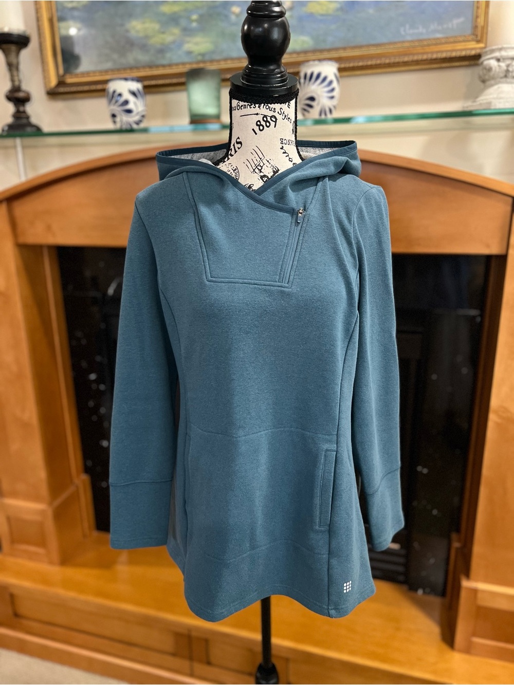 Title Nine Teal Hooded Pullover Sweatshirt